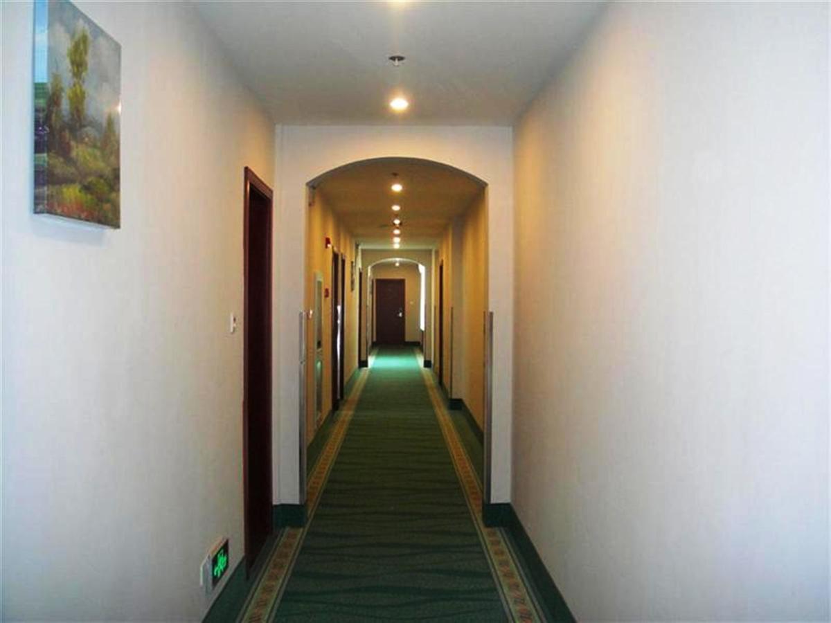 Greentree National Convention Center Beiqing Road Fengzhong Road Shell Hotel