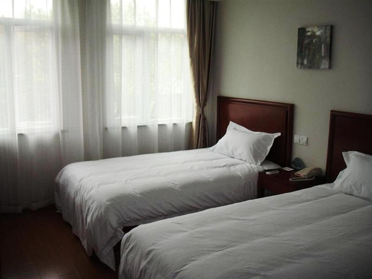 Hotel Greentree National Convention Center Beiqing Road Fengzhong Road Shell 3*