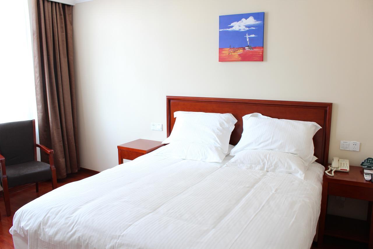 Hotel Greentree National Convention Center Beiqing Road Fengzhong Road Shell 3*