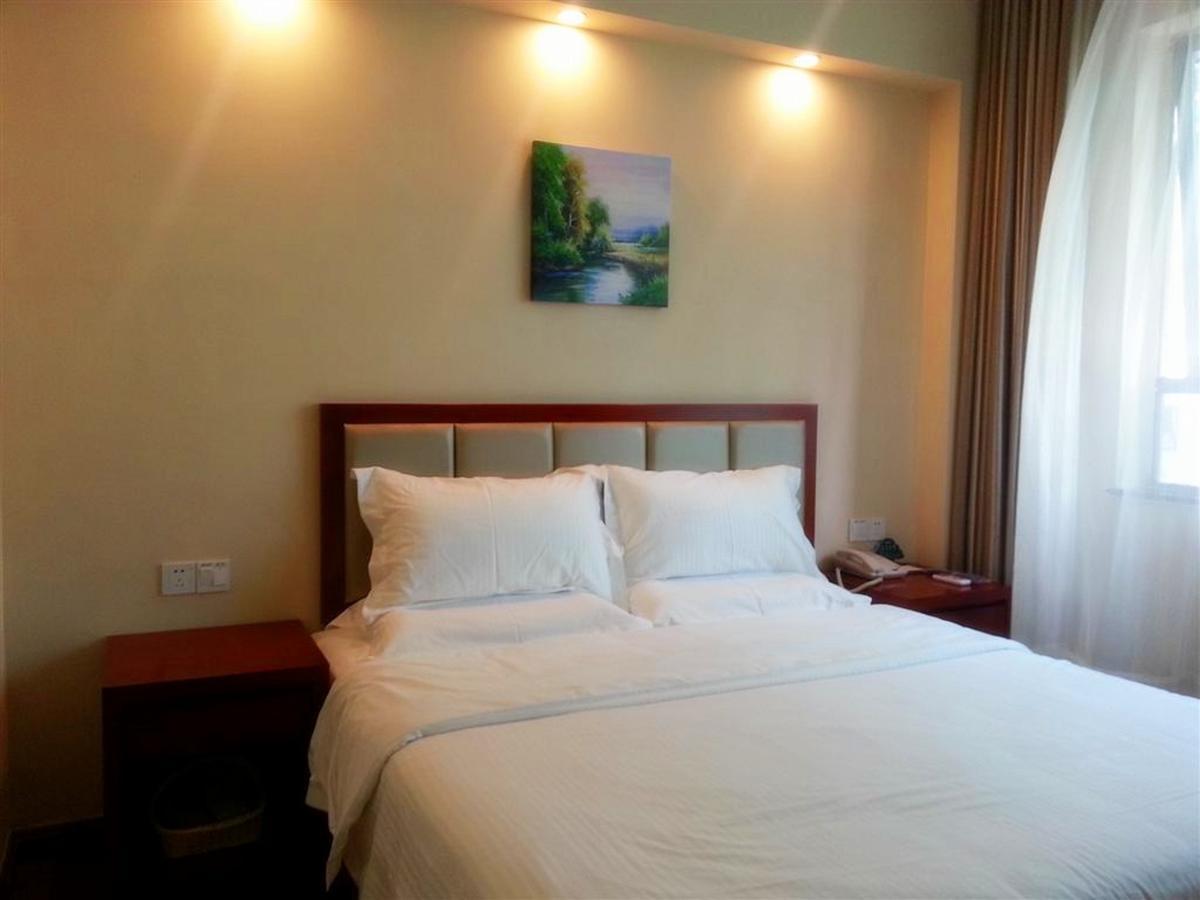 Greentree National Convention Center Beiqing Road Fengzhong Road Shell 3* Shanghai